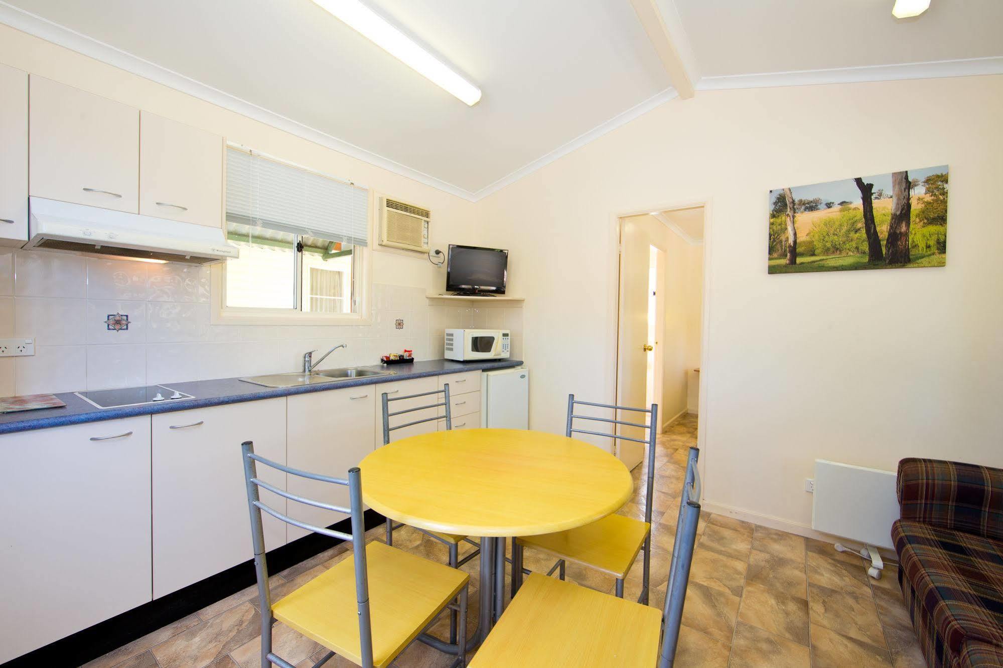 Armidale Tourist Park Otel Dış mekan fotoğraf